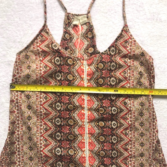 Japna Pattern Racerback Tank Top With Slit on Back - Picture 3 of 6